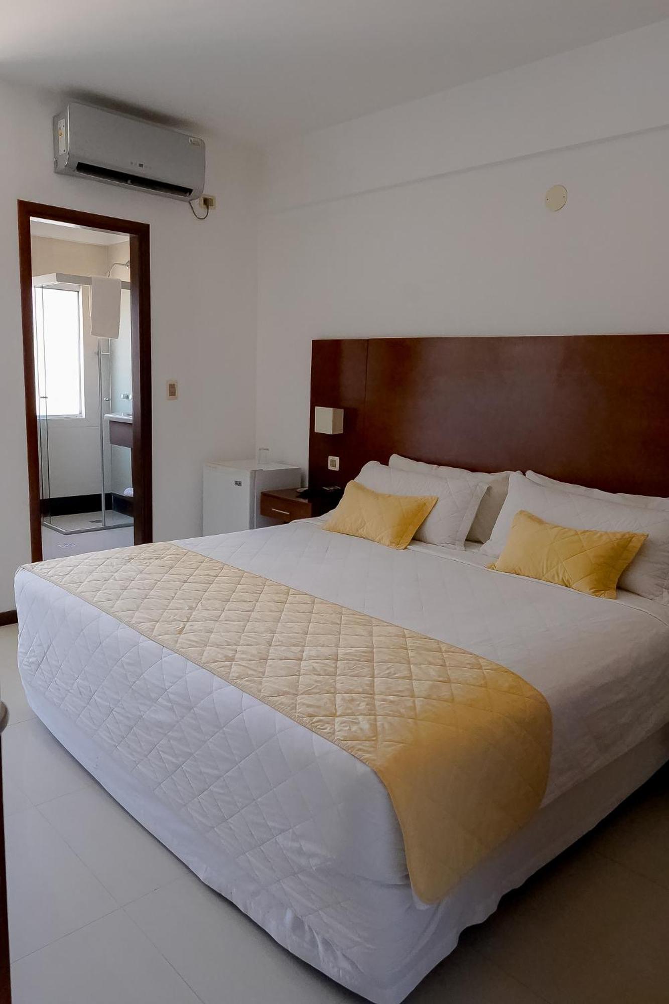 Prince Hotel سانتا كروز دي لا سي المظهر الخارجي الصورة